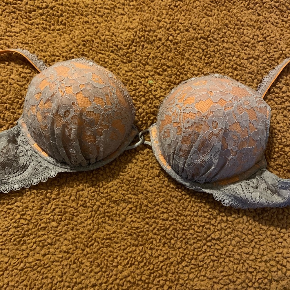 Victoria secret miraculous plunge bra